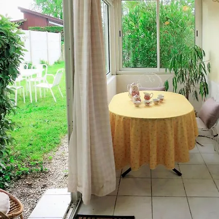 Holiday Chez Gisou - Lmd200 *